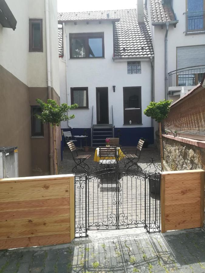 Haus Haas Zimmer&Fewo Lauda-Königshofen Exterior foto