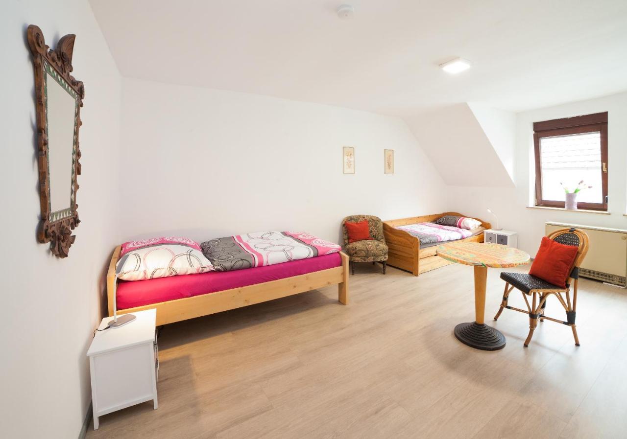 Haus Haas Zimmer&Fewo Lauda-Königshofen Exterior foto
